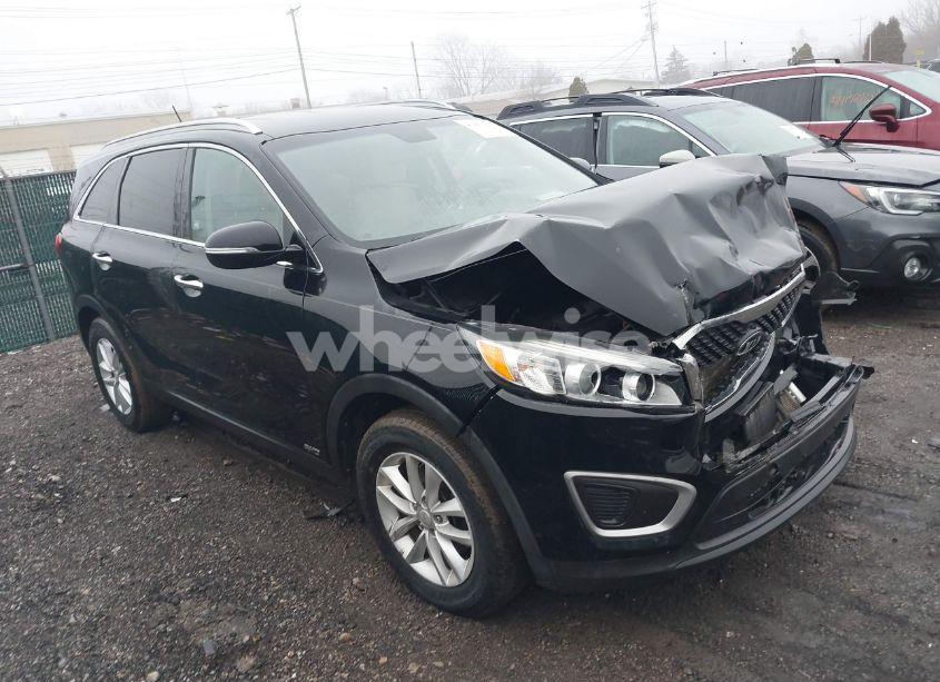 2017 Kia Sorento 2.4L LX (VIN 5XYPGDA38HG284140) main photo