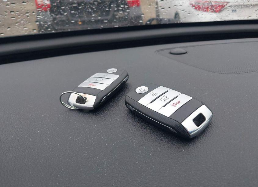 Photo 11 of 2017 Kia Sorento 2.4L LX (VIN 5XYPGDA38HG286308)