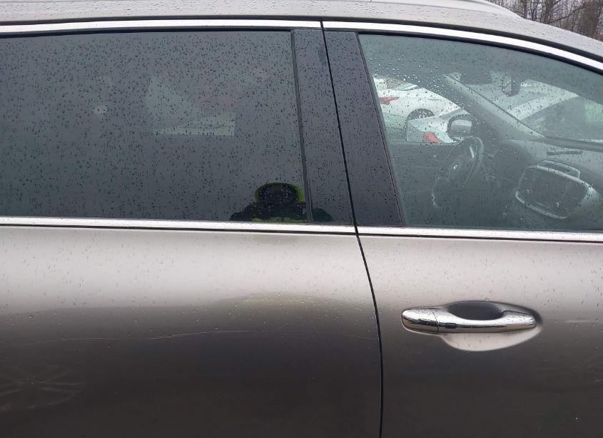 Photo 13 of 2017 Kia Sorento 2.4L LX (VIN 5XYPGDA38HG286308)