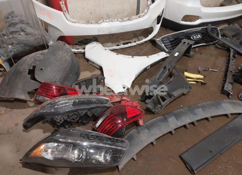 Photo 18 of 2019 Kia Sorento 2.4L LX (VIN 5XYPGDA38KG453404)