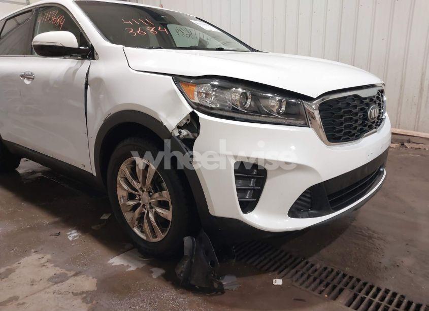 Photo 6 of 2019 Kia Sorento 2.4L LX (VIN 5XYPGDA38KG453404)