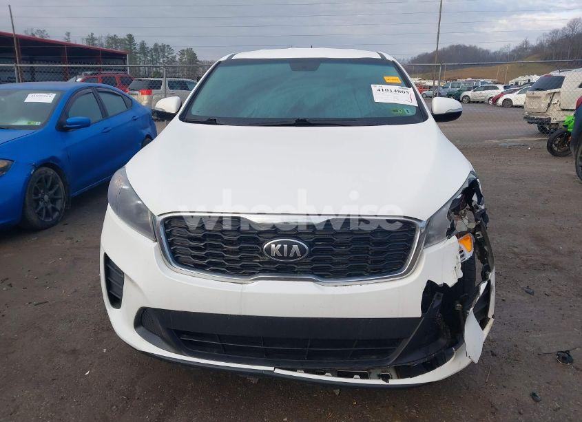 Photo 12 of 2019 Kia Sorento 2.4L LX (VIN 5XYPGDA38KG473362)