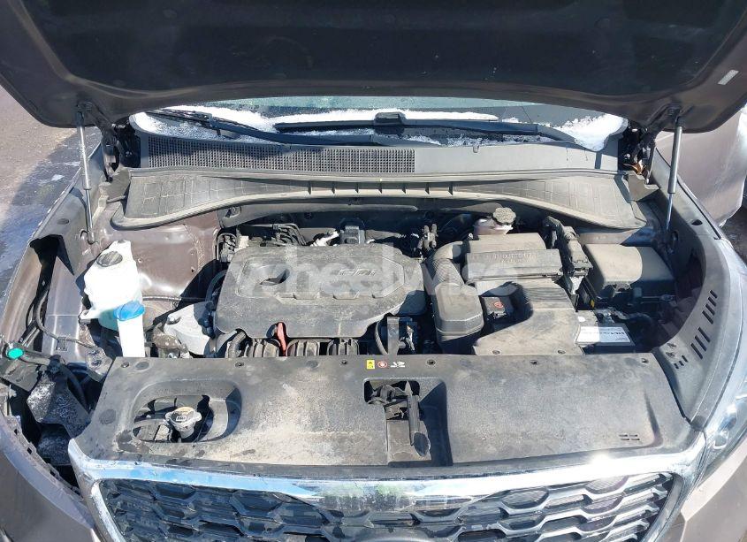 Photo 10 of 2019 Kia Sorento 2.4L LX (VIN 5XYPGDA38KG563398)