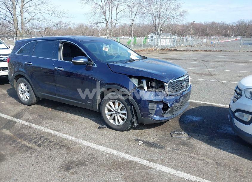 2020 Kia Sorento 2.4L LX (VIN 5XYPGDA38LG627828) main photo