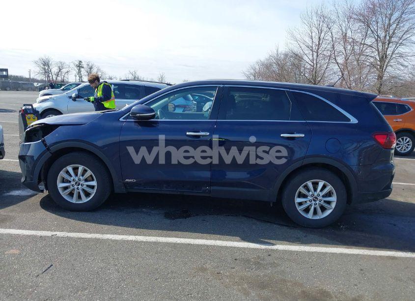 Photo 14 of 2020 Kia Sorento 2.4L LX (VIN 5XYPGDA38LG627828)