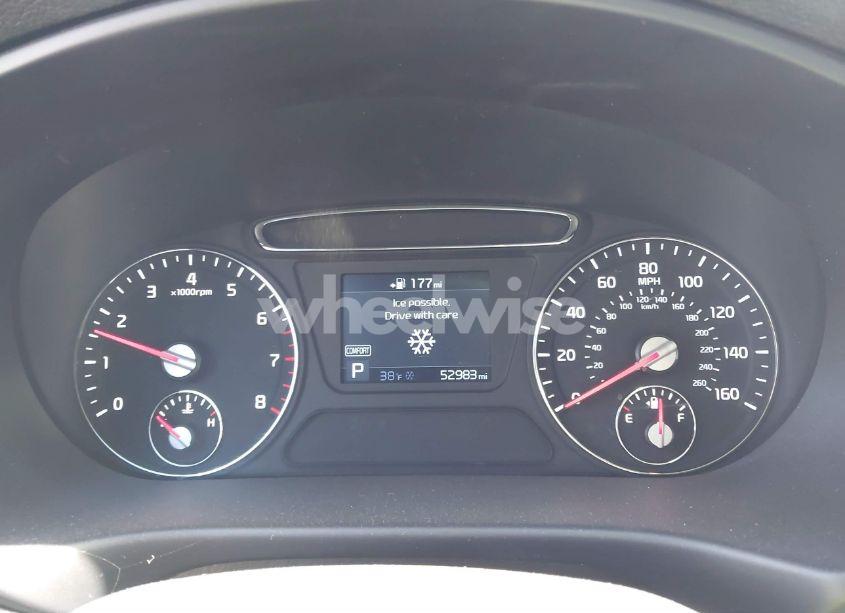 Photo 15 of 2020 Kia Sorento 2.4L LX (VIN 5XYPGDA38LG678620)