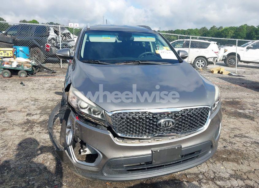 Photo 12 of 2016 Kia Sorento 2.4L LX (VIN 5XYPGDA39GG112455)