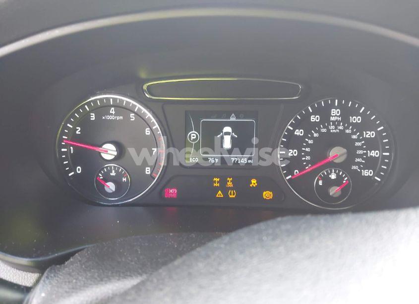 Photo 15 of 2016 Kia Sorento 2.4L LX (VIN 5XYPGDA39GG112455)