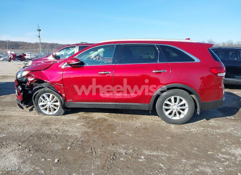 Photo 14 of 2017 Kia Sorento 2.4L LX (VIN 5XYPGDA39HG275334)