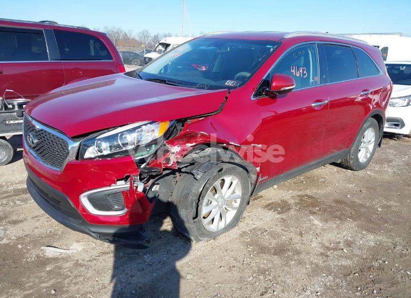 Photo 2 of 2017 Kia Sorento 2.4L LX (VIN 5XYPGDA39HG275334)