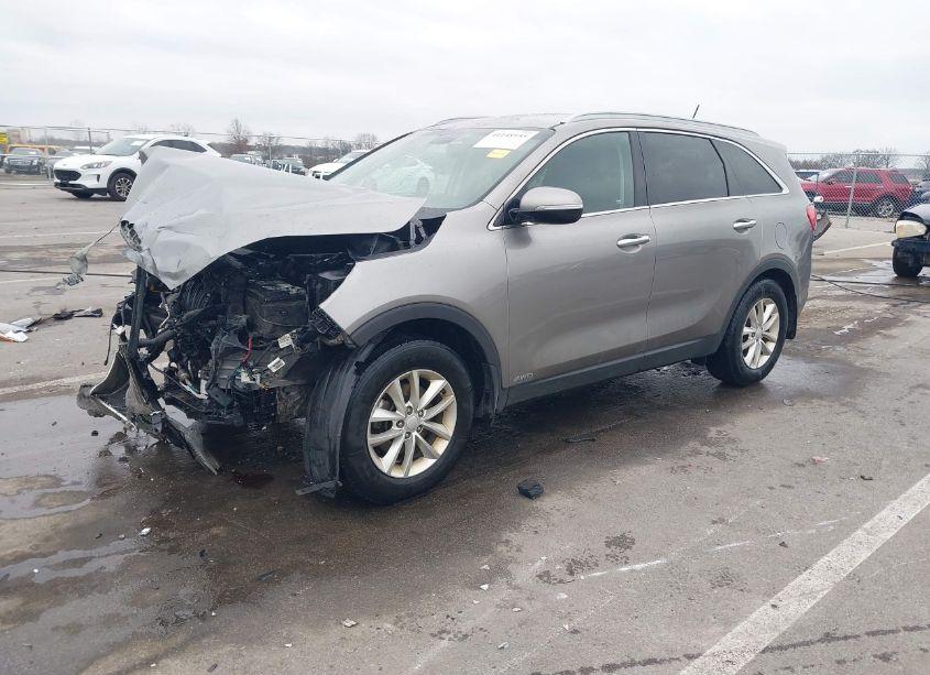 Photo 2 of 2017 Kia Sorento 2.4L LX (VIN 5XYPGDA39HG287760)