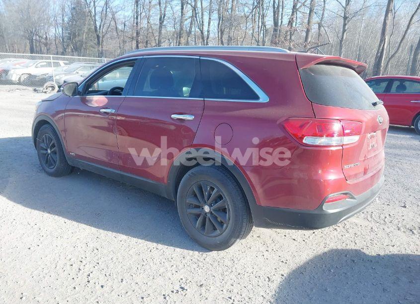 Photo 3 of 2017 Kia Sorento 2.4L LX (VIN 5XYPGDA39HG325391)