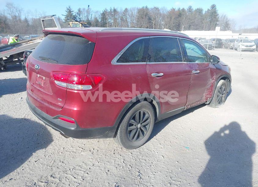 Photo 4 of 2017 Kia Sorento 2.4L LX (VIN 5XYPGDA39HG325391)