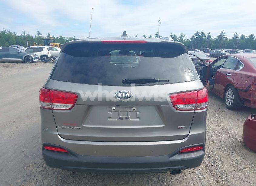 Photo 16 of 2017 Kia Sorento 2.4L LX (VIN 5XYPGDA39HG337363)
