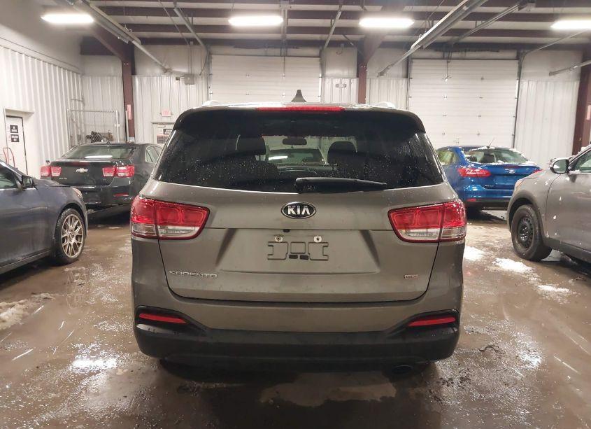 Photo 16 of 2018 Kia Sorento 2.4L LX (VIN 5XYPGDA39JG380915)