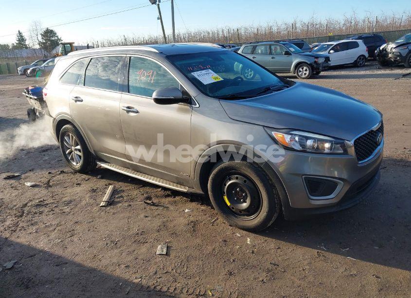 2018 Kia Sorento 2.4L LX (VIN 5XYPGDA39JG399142) main photo
