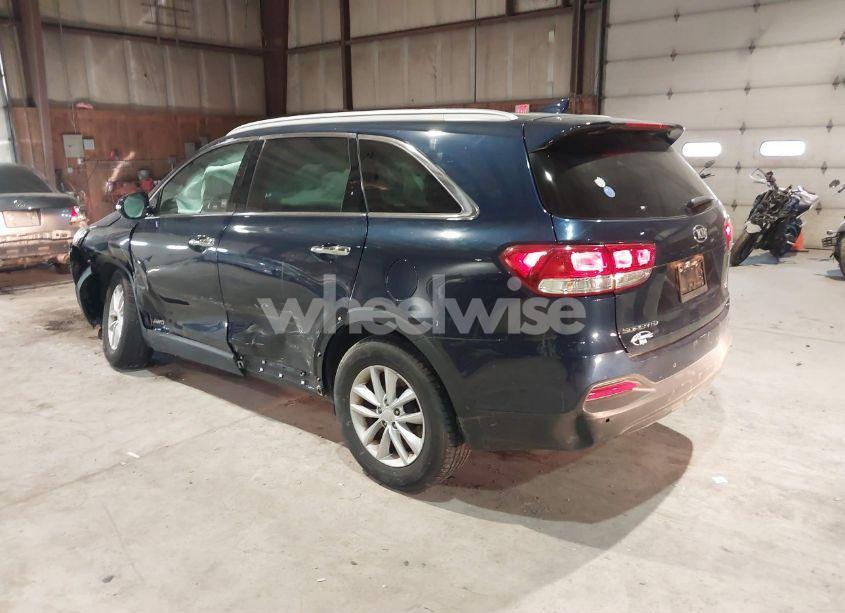 Photo 3 of 2018 Kia Sorento 2.4L LX (VIN 5XYPGDA39JG416411)