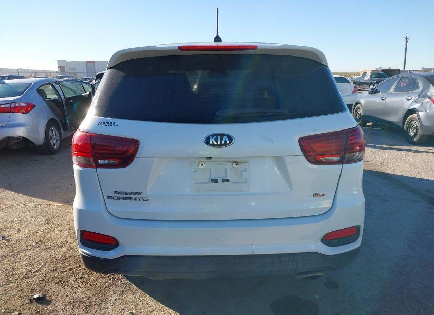Photo 16 of 2019 Kia Sorento 2.4L LX (VIN 5XYPGDA39KG463939)