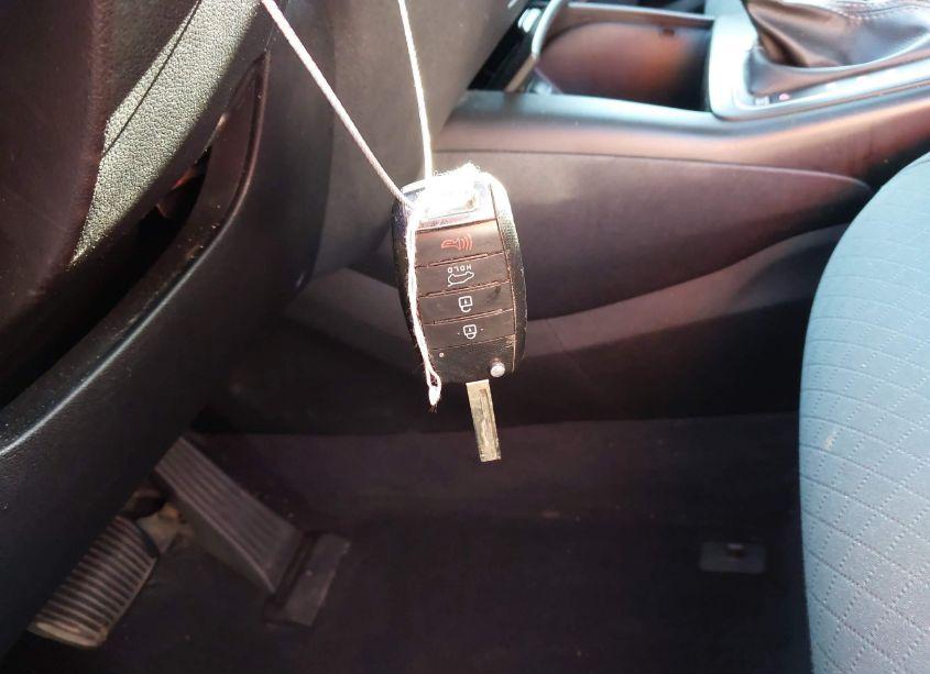 Photo 11 of 2019 Kia Sorento 2.4L LX (VIN 5XYPGDA39KG537442)