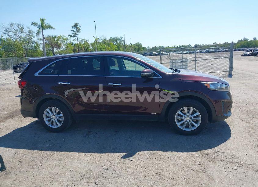 Photo 13 of 2019 Kia Sorento 2.4L LX (VIN 5XYPGDA39KG576807)