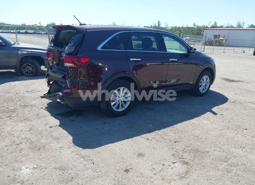 Photo 4 of 2019 Kia Sorento 2.4L LX (VIN 5XYPGDA39KG576807)