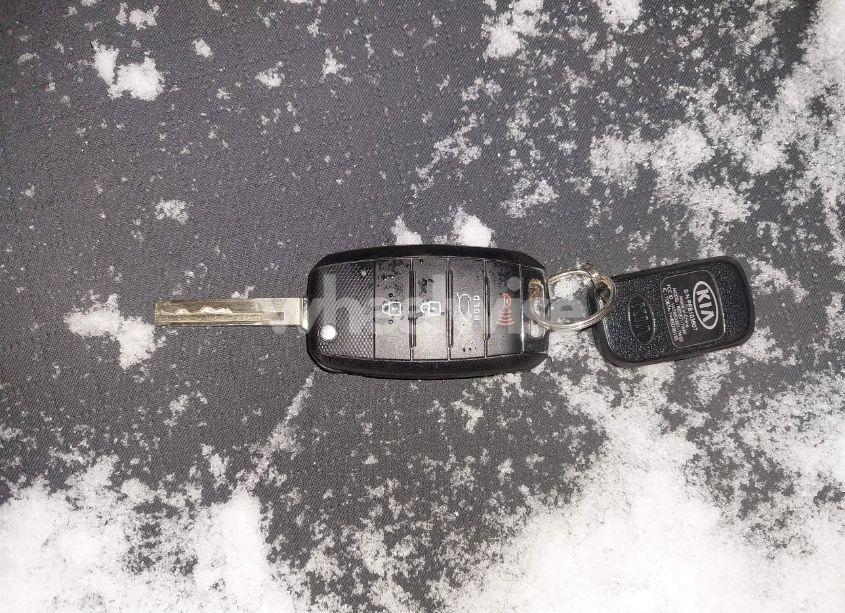 Photo 11 of 2020 Kia Sorento 2.4L LX (VIN 5XYPGDA39LG628101)