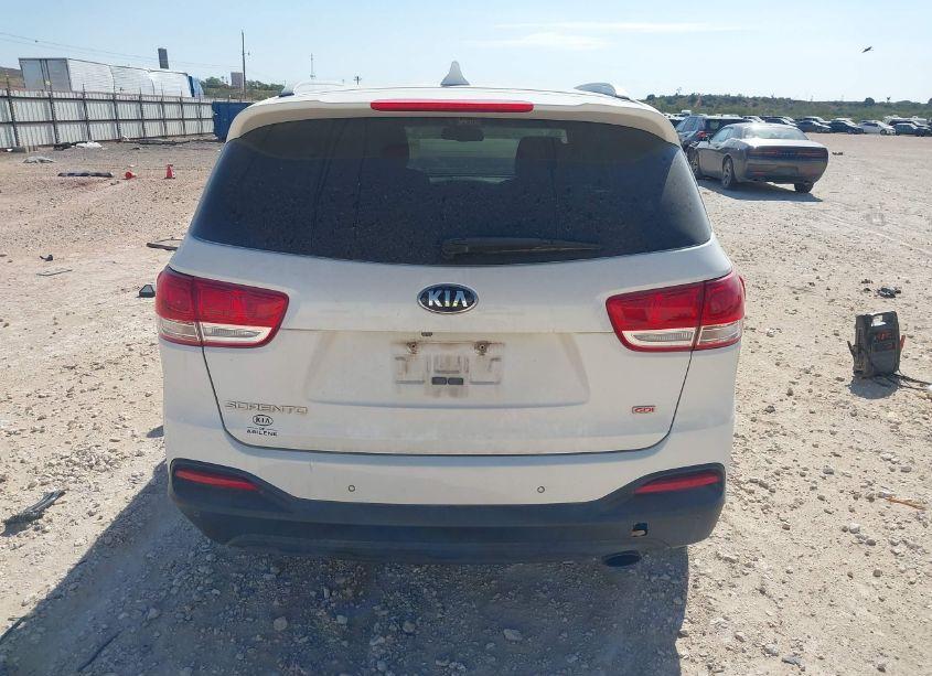 Photo 16 of 2016 Kia Sorento 2.4L LX (VIN 5XYPGDA3XGG026555)