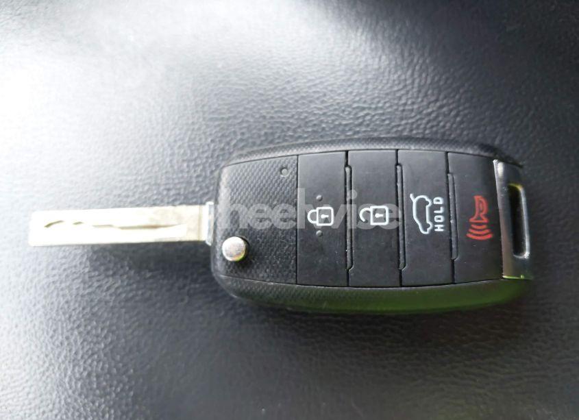 Photo 11 of 2016 Kia Sorento 2.4L LX (VIN 5XYPGDA3XGG044182)