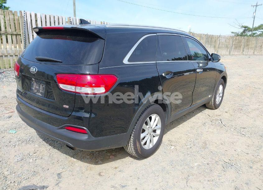 Photo 4 of 2016 Kia Sorento 2.4L LX (VIN 5XYPGDA3XGG044182)