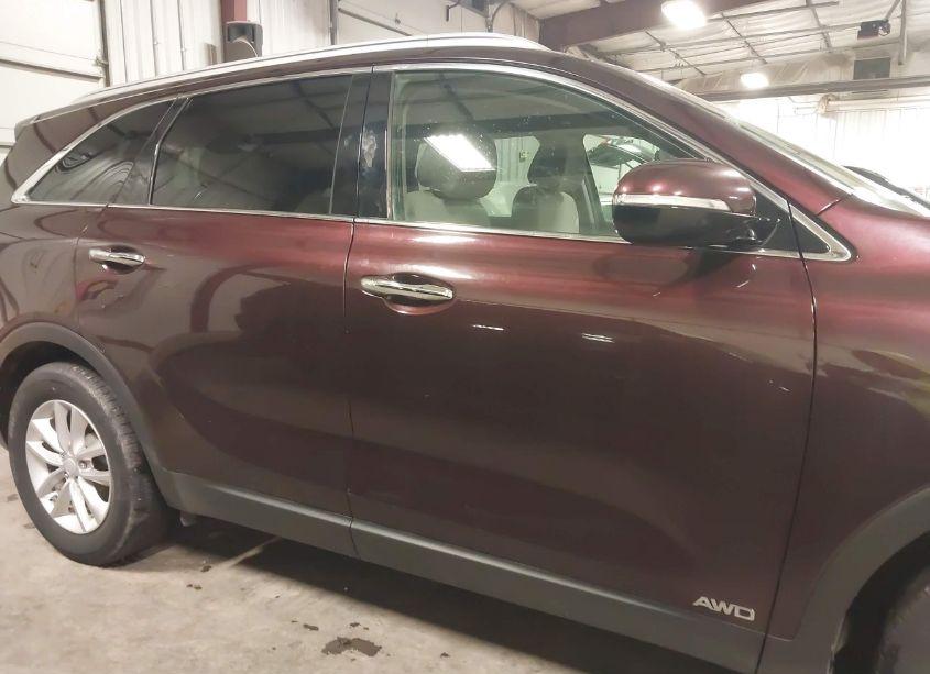 Photo 14 of 2016 Kia Sorento 2.4L LX (VIN 5XYPGDA3XGG069809)