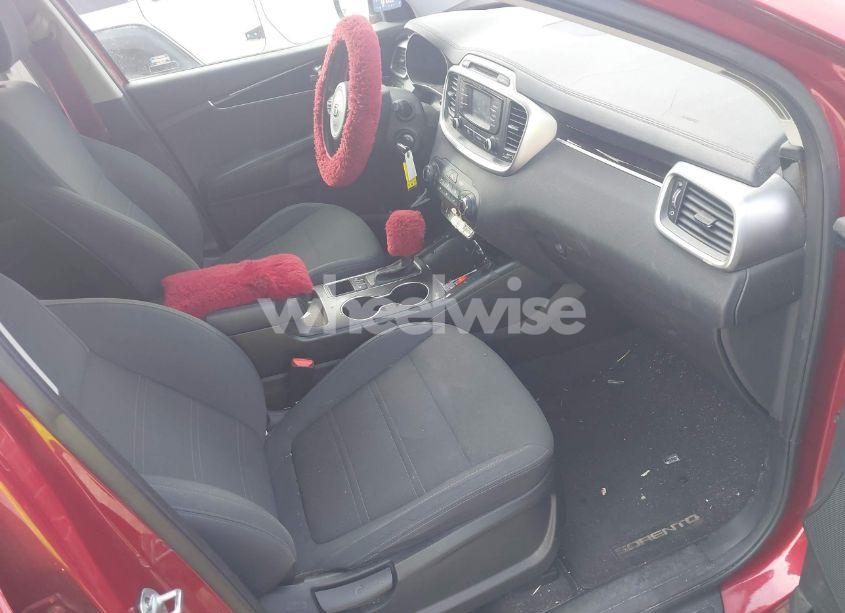 Photo 5 of 2016 Kia Sorento 2.4L LX (VIN 5XYPGDA3XGG164161)