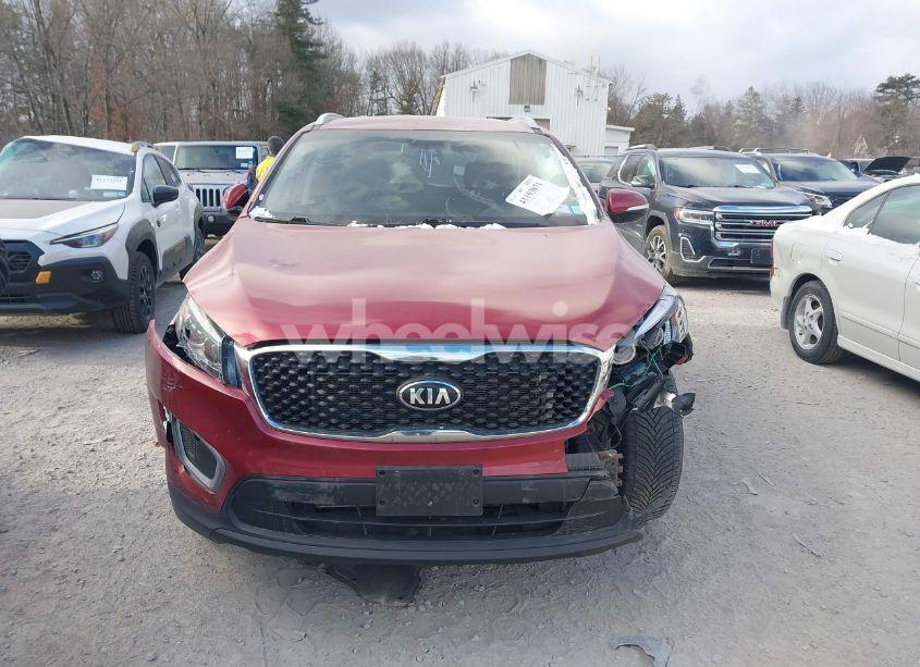Photo 12 of 2017 Kia Sorento 2.4L LX (VIN 5XYPGDA3XHG255657)