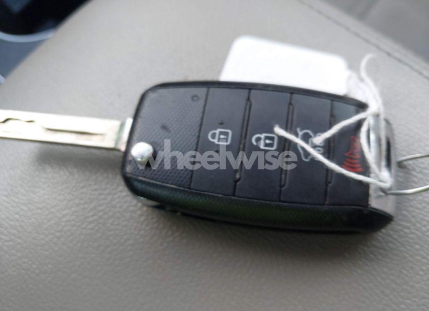 Photo 11 of 2017 Kia Sorento LX/L (VIN 5XYPGDA3XHG303562)