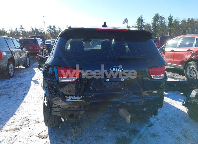 Photo 17 of 2017 Kia Sorento 2.4L LX (VIN 5XYPGDA3XHG312990)