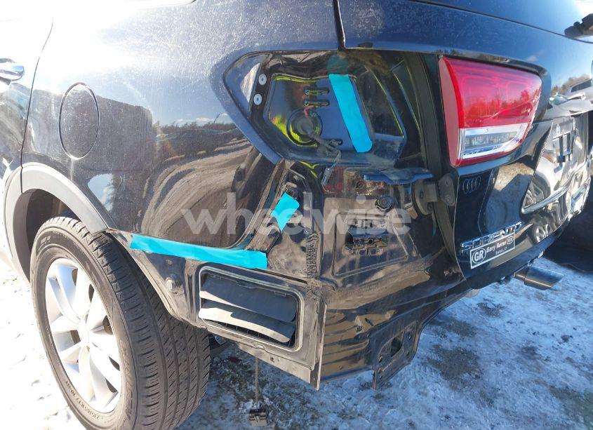 Photo 18 of 2017 Kia Sorento 2.4L LX (VIN 5XYPGDA3XHG312990)