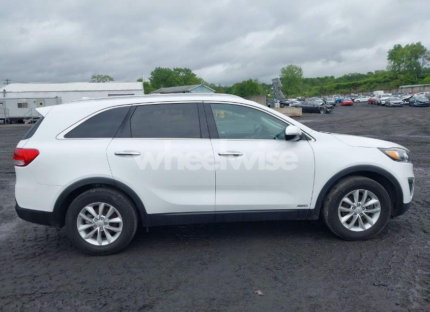 Photo 13 of 2018 Kia Sorento 2.4L LX (VIN 5XYPGDA3XJG429121)