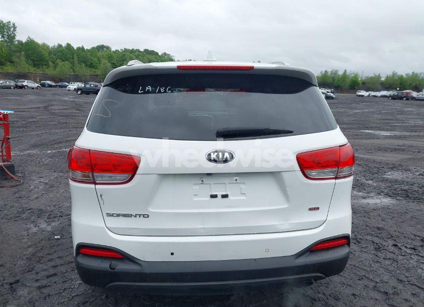 Photo 16 of 2018 Kia Sorento 2.4L LX (VIN 5XYPGDA3XJG429121)