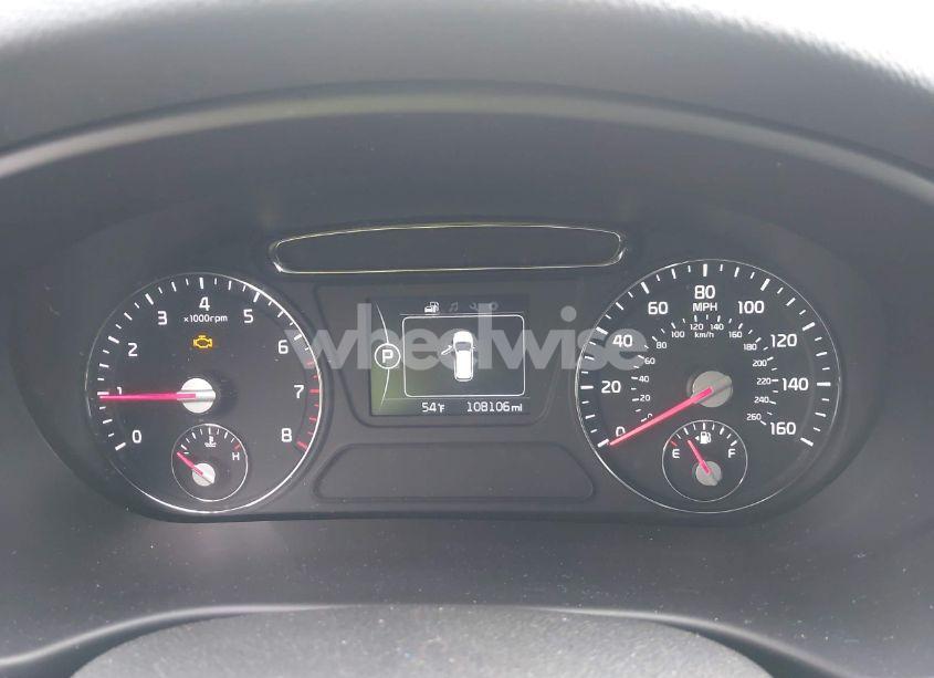 Photo 7 of 2018 Kia Sorento 2.4L LX (VIN 5XYPGDA3XJG429121)