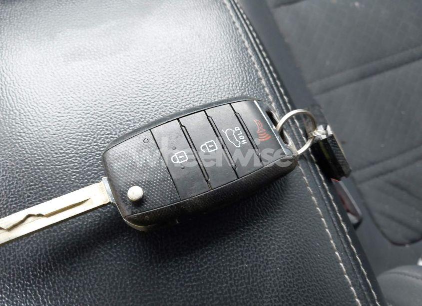 Photo 11 of 2019 Kia Sorento 2.4L LX (VIN 5XYPGDA3XKG526806)