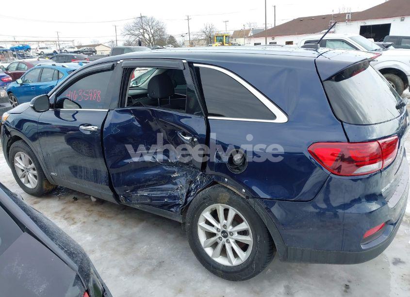 Photo 14 of 2019 Kia Sorento 2.4L LX (VIN 5XYPGDA3XKG526806)