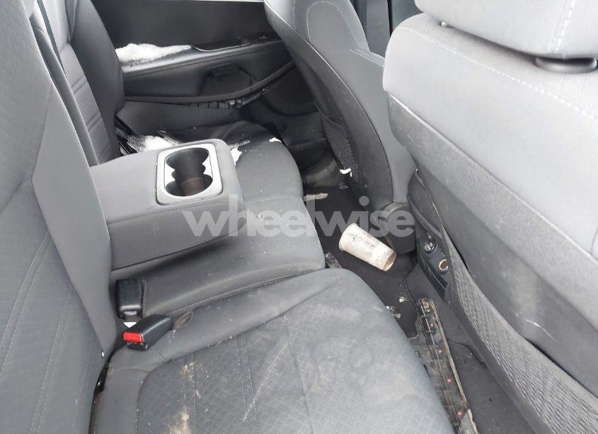 Photo 8 of 2019 Kia Sorento 2.4L LX (VIN 5XYPGDA3XKG526806)