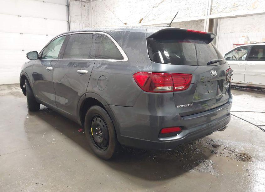 Photo 3 of 2020 Kia Sorento 2.4L LX (VIN 5XYPGDA3XLG623019)