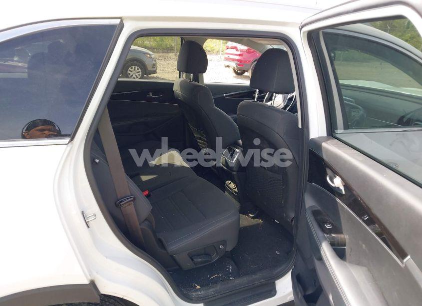 Photo 8 of 2020 Kia Sorento 2.4L LX (VIN 5XYPGDA3XLG629029)