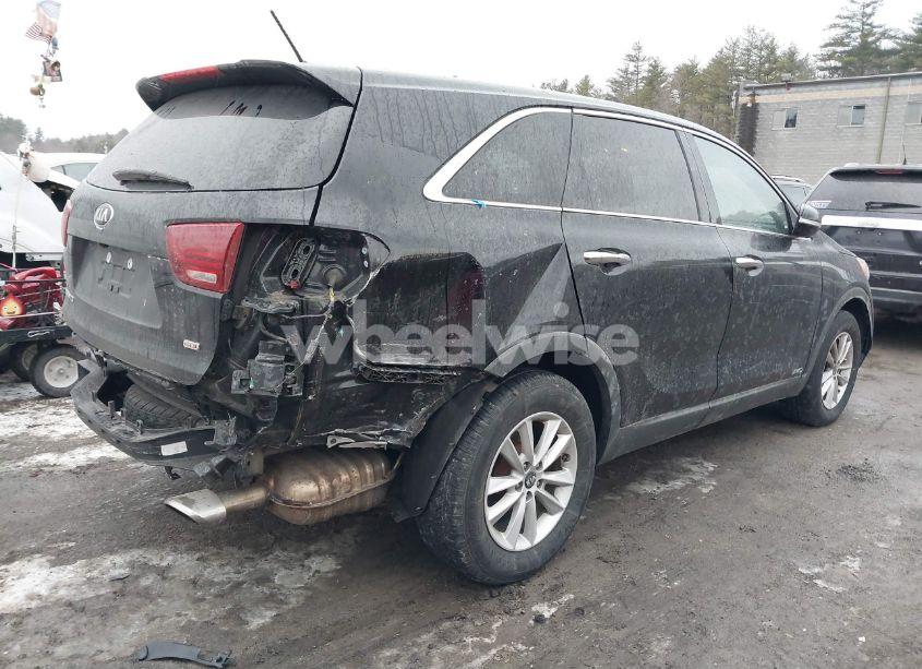 Photo 4 of 2020 Kia Sorento 2.4L LX (VIN 5XYPGDA3XLG652794)