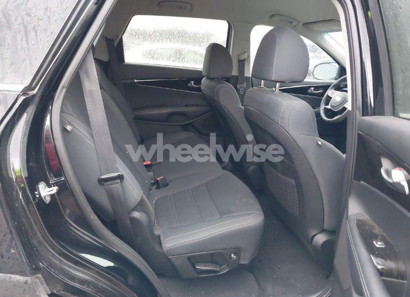 Photo 8 of 2020 Kia Sorento 2.4L LX (VIN 5XYPGDA3XLG652794)