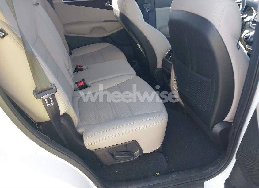 Photo 8 of 2016 Kia Sorento 3.3L LX (VIN 5XYPGDA50GG136693)