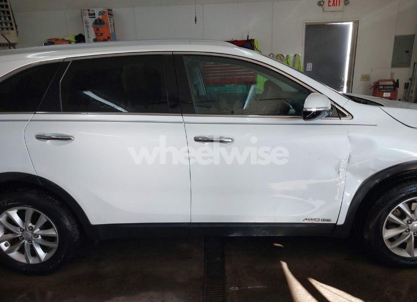 Photo 13 of 2016 Kia Sorento 3.3L LX (VIN 5XYPGDA50GG149573)