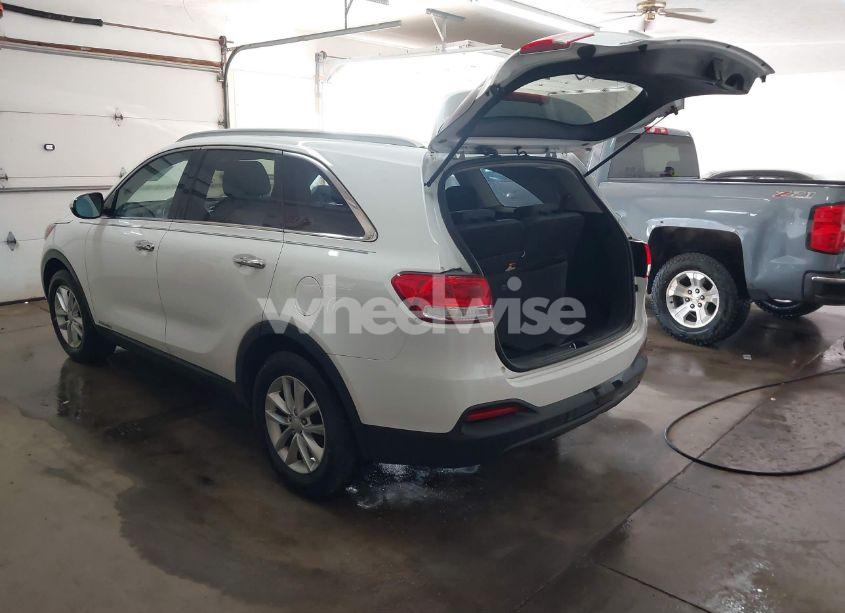 Photo 3 of 2016 Kia Sorento 3.3L LX (VIN 5XYPGDA50GG149573)