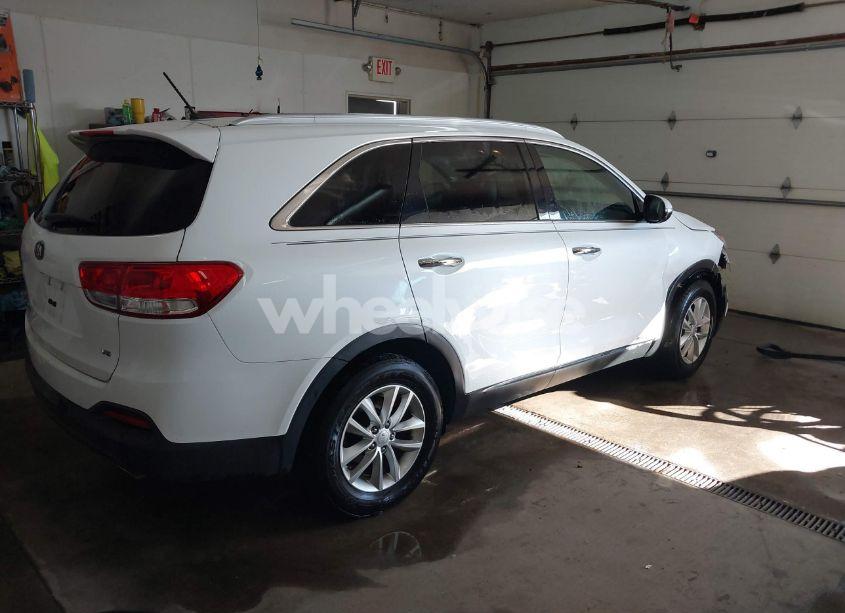 Photo 4 of 2016 Kia Sorento 3.3L LX (VIN 5XYPGDA50GG149573)