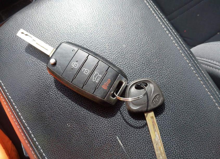 Photo 11 of 2017 Kia Sorento 3.3L LX (VIN 5XYPGDA50HG191131)